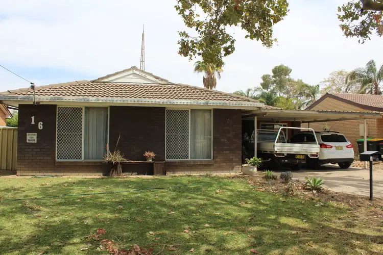 16 Boland Drive, Moree NSW 2400