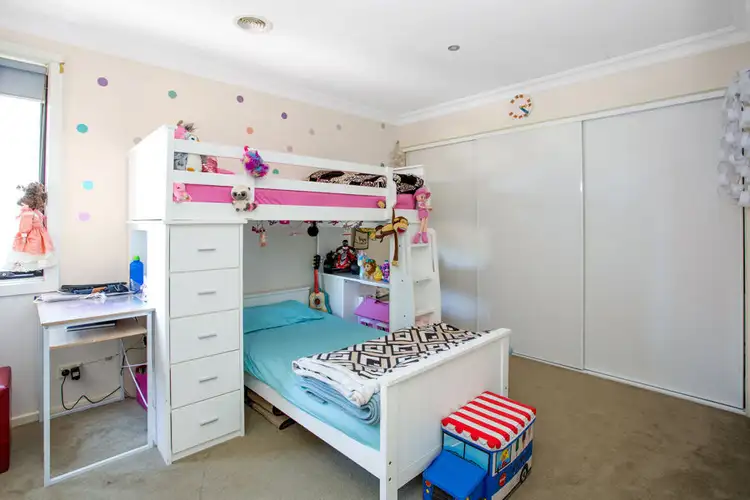 Sixth view of Homely house listing, 19 Crestview Close, Roxburgh Park VIC 3064