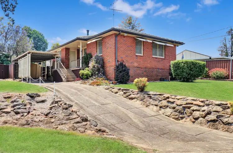 4 Petrel Place, Tregear NSW 2770