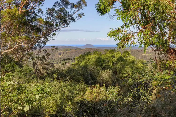 Second view of Homely house listing, 5 Emerald Court, Mapleton QLD 4560