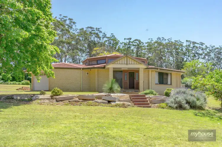 17 Niddrie Drive, Middle Ridge QLD 4350
