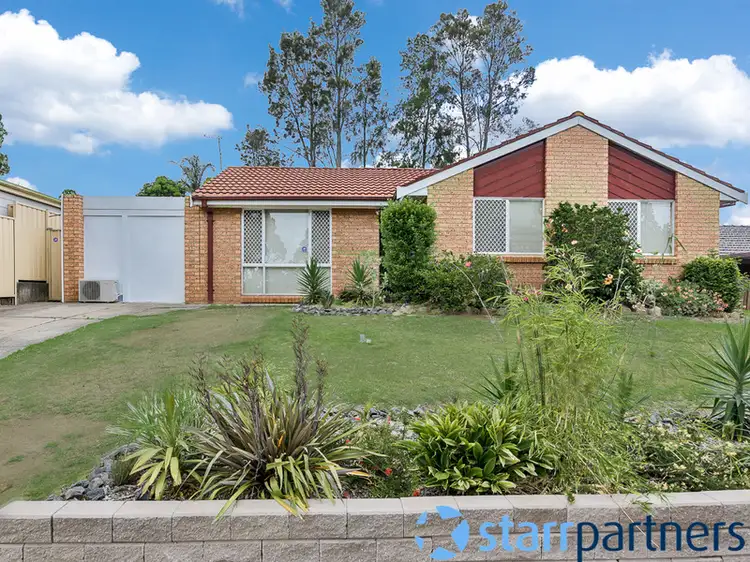 3 Fitzgibbon Lane, Rosemeadow NSW 2560