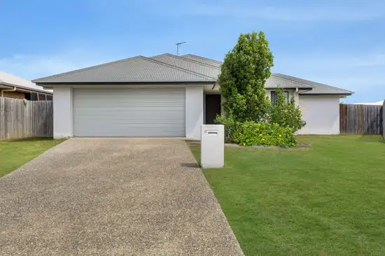 17 Parklane Crescent, Beaconsfield QLD 4740