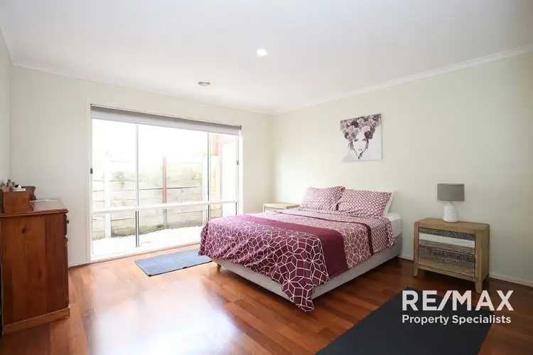 Sixth view of Homely house listing, 7 Greenlea Grove, Hampton Park VIC 3976