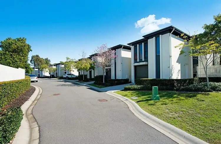 142 North Hill Drive, Robina QLD 4226
