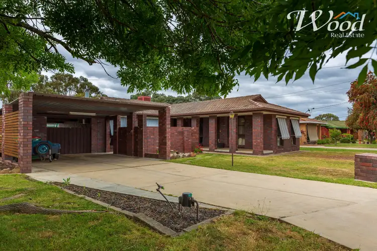 562 Iluka Crescent, Lavington NSW 2641