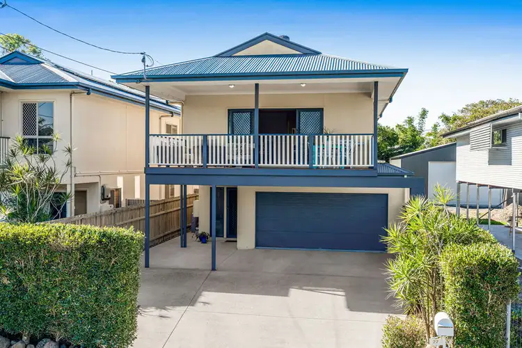 27 Davidson Street, Wynnum QLD 4178