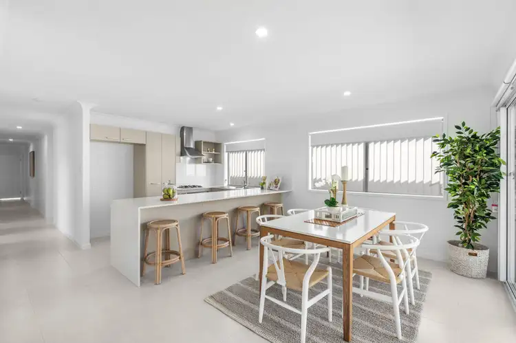 Second view of Homely house listing, 69 Hutton Aveue, Wynnum QLD 4178