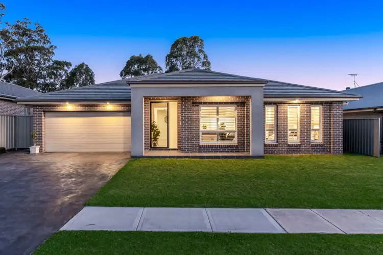 29 Jubilee Circuit, Rosemeadow NSW 2560