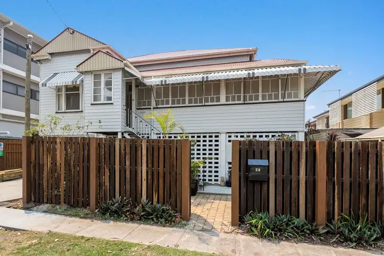 29 Glenora Street, Wynnum QLD 4178