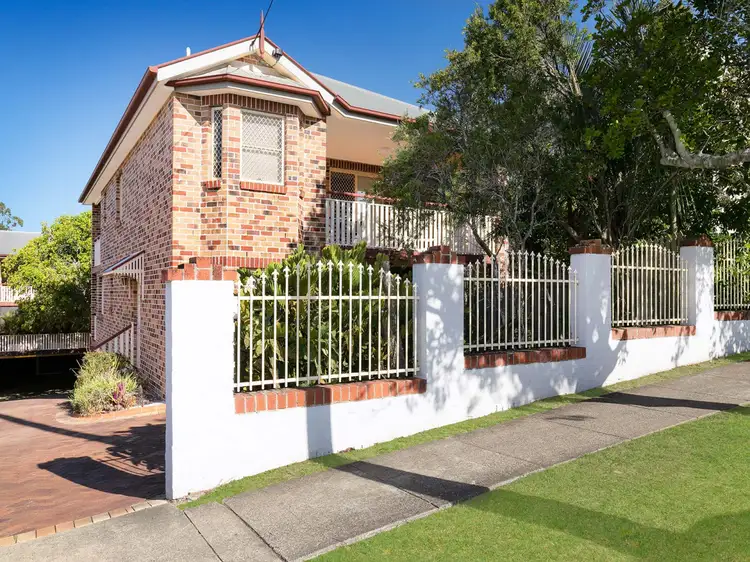 2/63 Kirkland Avenue, Coorparoo QLD 4151