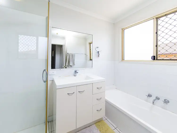 Sixth view of Homely townhouse listing, 1/718 Wynnum Road, Morningside QLD 4170