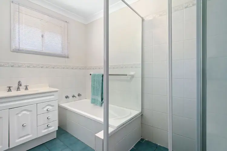 Sixth view of Homely house listing, 33 Overlanders Way, Tamworth NSW 2340