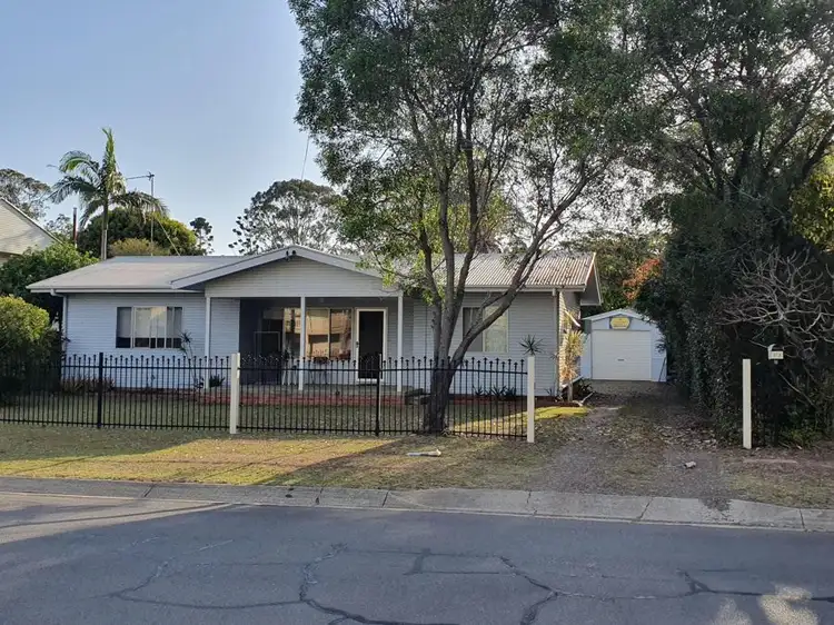 101 Long Street, Point Vernon QLD 4655
