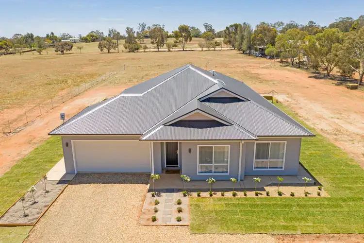 14 Jerricks Lane, Coolamon NSW 2701
