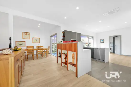Fifth view of Homely house listing, 1 KENT COURT, Craigieburn VIC 3064