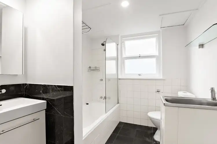 Fourth view of Homely unit listing, 4/5 Bellevue Terrace, Clayfield QLD 4011