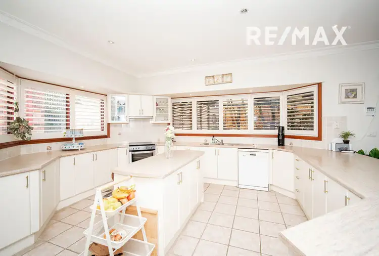 Sixth view of Homely house listing, 32 Allambie Way, Mount Austin NSW 2650