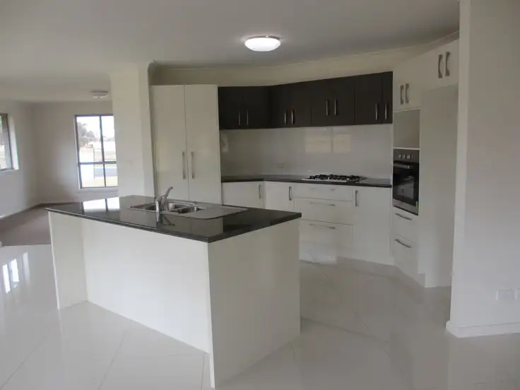 Second view of Homely house listing, 5 Claret Ash Drive, Guyra NSW 2365