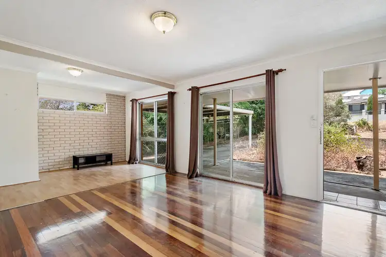 19 Laughlin Street, Kingston QLD 4114