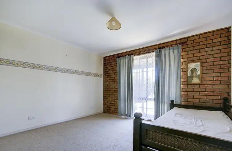 Sixth view of Homely house listing, 1 Thies Court, Deniliquin NSW 2710