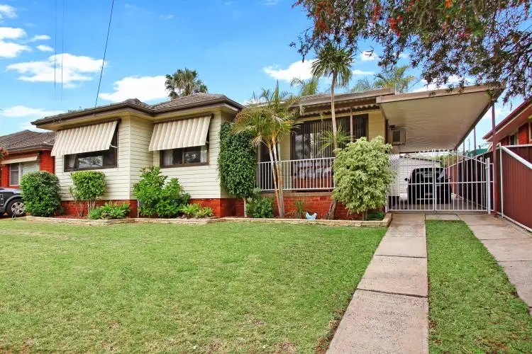 8 Taronga Street, Blacktown NSW 2148