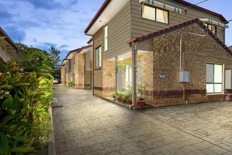 4/16 Irene Street, Redcliffe QLD 4020