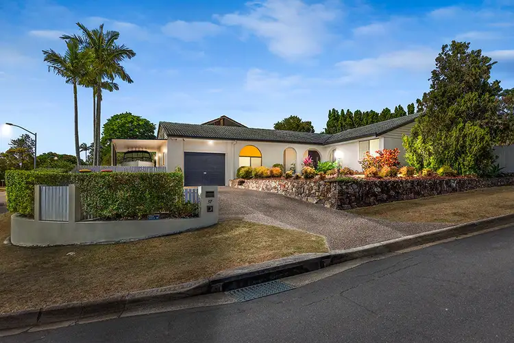 37 Hartigan Street, Belmont QLD 4153