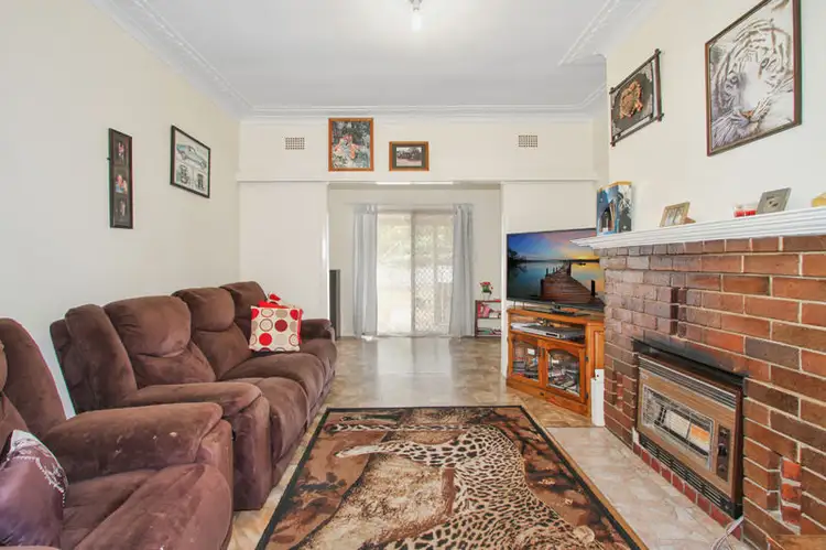 Second view of Homely house listing, 2 Bruce Street, Tamworth NSW 2340