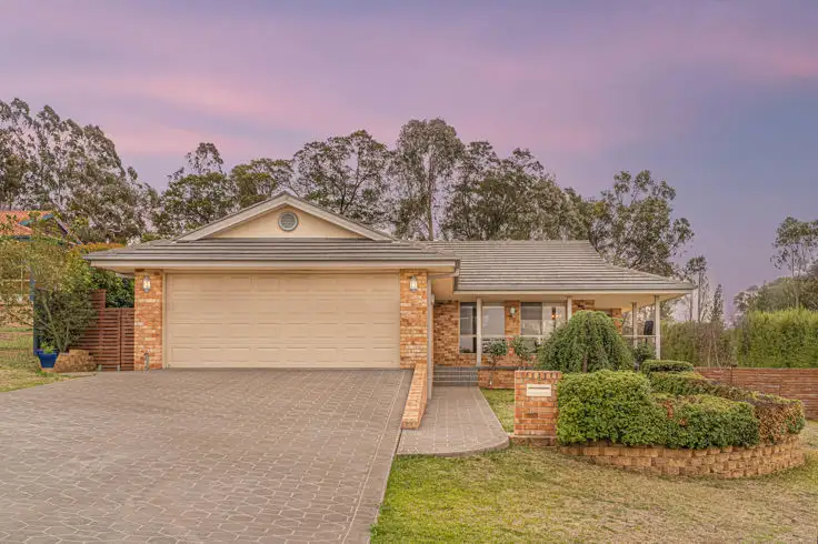 9 McCarthy Crescent, Armidale NSW 2350