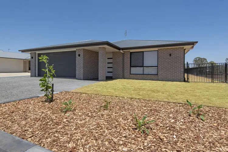 30 Myrtleford Crescent, Cambooya QLD 4358