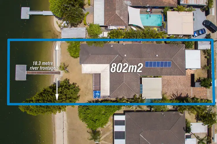 17 Bermuda Street, Broadbeach Waters QLD 4218
