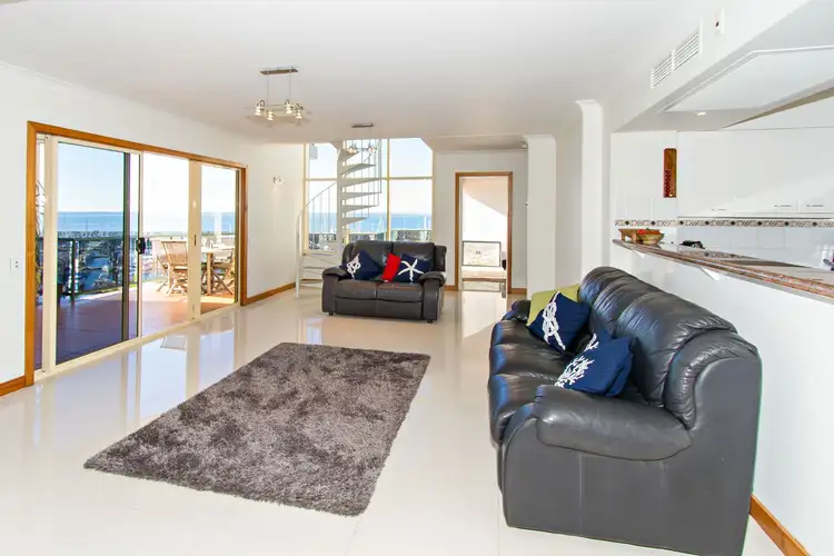 Fourth view of Homely unit listing, 19/3 Megan Place, Mackay Harbour QLD 4740