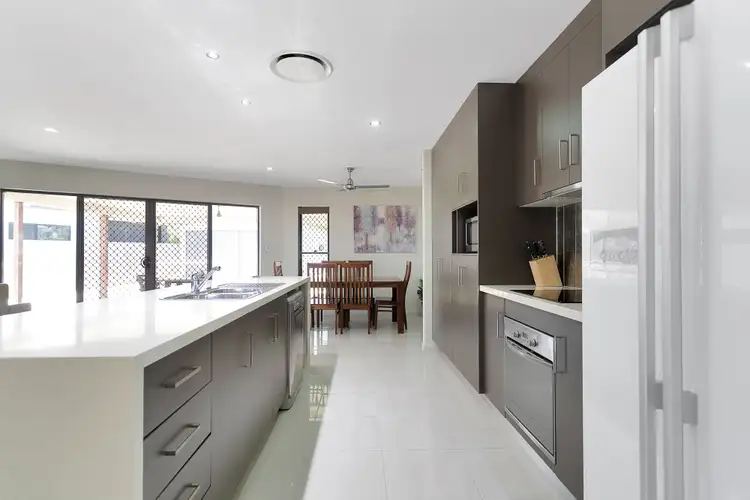 Fifth view of Homely house listing, 7 Leura Court, Glenella QLD 4740