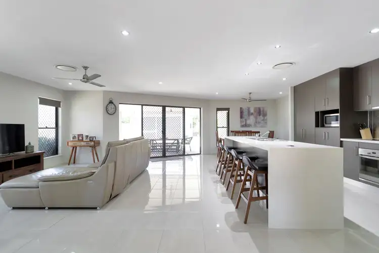 Sixth view of Homely house listing, 7 Leura Court, Glenella QLD 4740