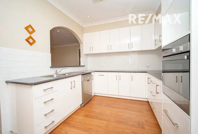 35 Beltana Avenue, Mount Austin NSW 2650