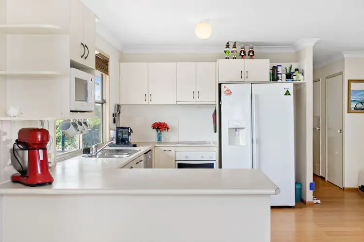 93 Overland Drive, Edens Landing QLD 4207