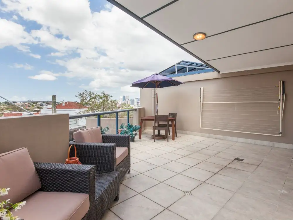 Main view of Homely townhouse listing, 3/252 Given Terrace, Paddington QLD 4064