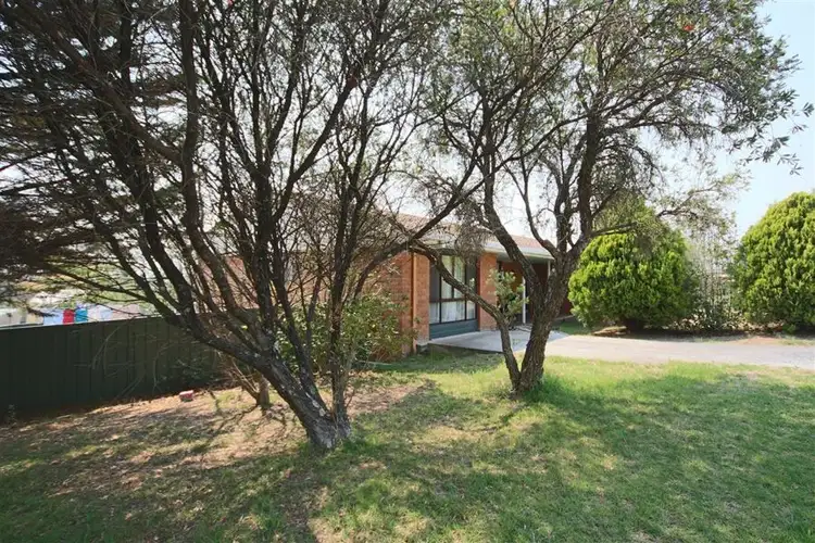 2 Naas Street, Tenterfield NSW 2372