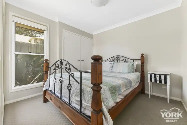 Sixth view of Homely unit listing, 2/12 Wapiti Street, Kearneys Spring QLD 4350