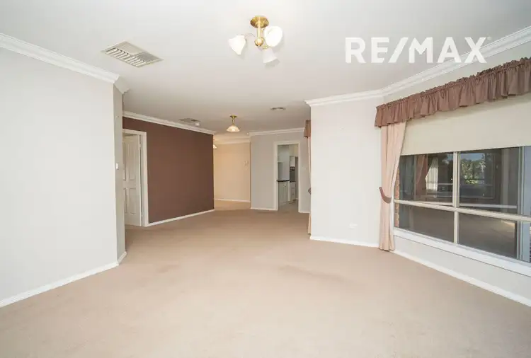 Sixth view of Homely house listing, 10 Hudson Drive, Lloyd NSW 2650