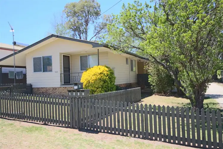 160 Bulwer Street, Tenterfield NSW 2372