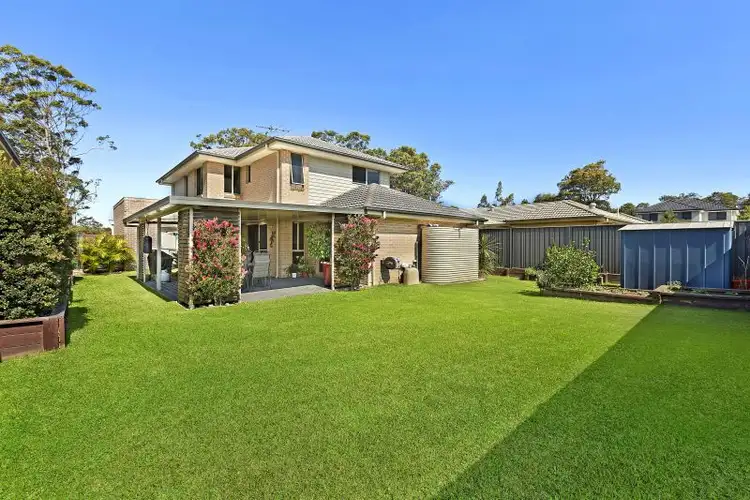 Second view of Homely house listing, 8 Drovers Way, Wadalba NSW 2259