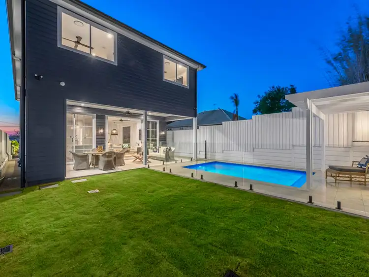 Second view of Homely house listing, 102 Fingal Street, Tarragindi QLD 4121