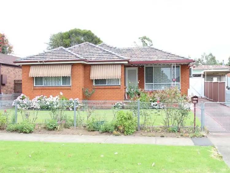 35 Braeside Rd, Greystanes NSW 2145