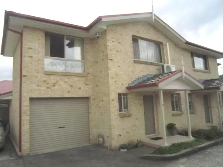 Main view of Homely townhouse listing, 5/167 Targo Rd, Girraween NSW 2145