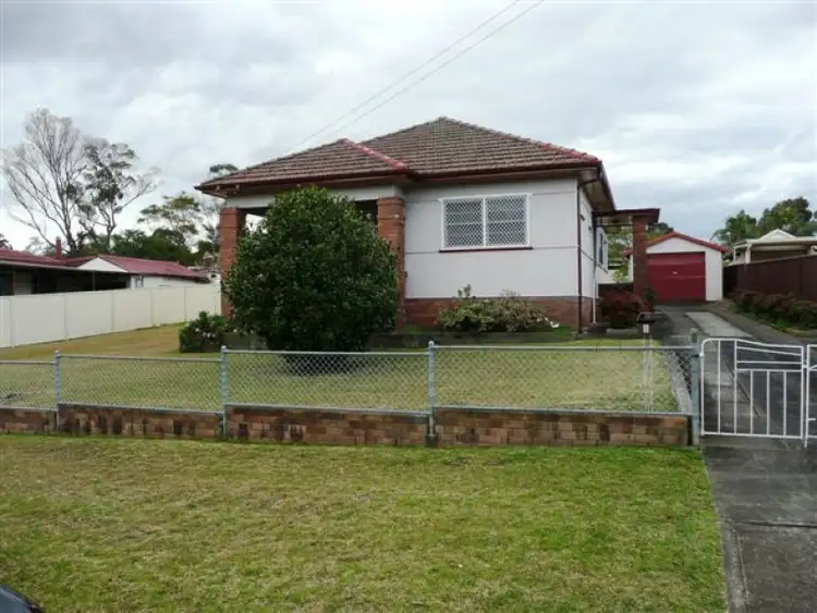 5 Fairview St, Guildford NSW 2161
