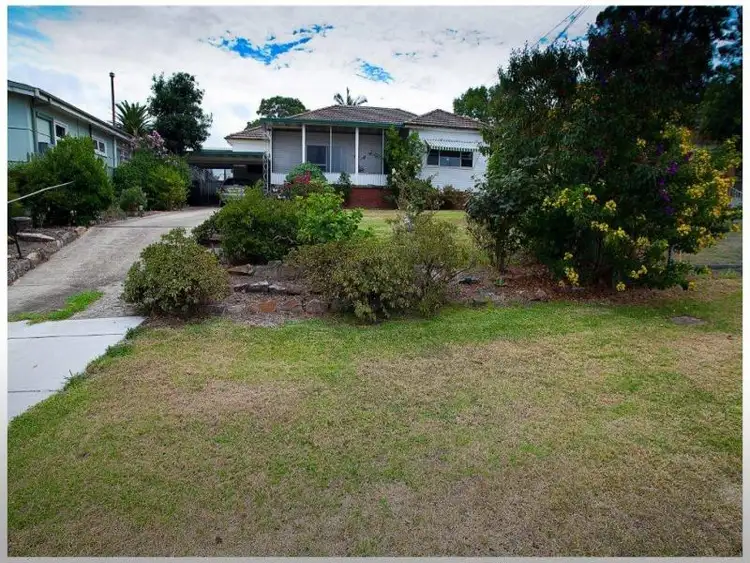 17 Thorne Ave, Pendle Hill NSW 2145