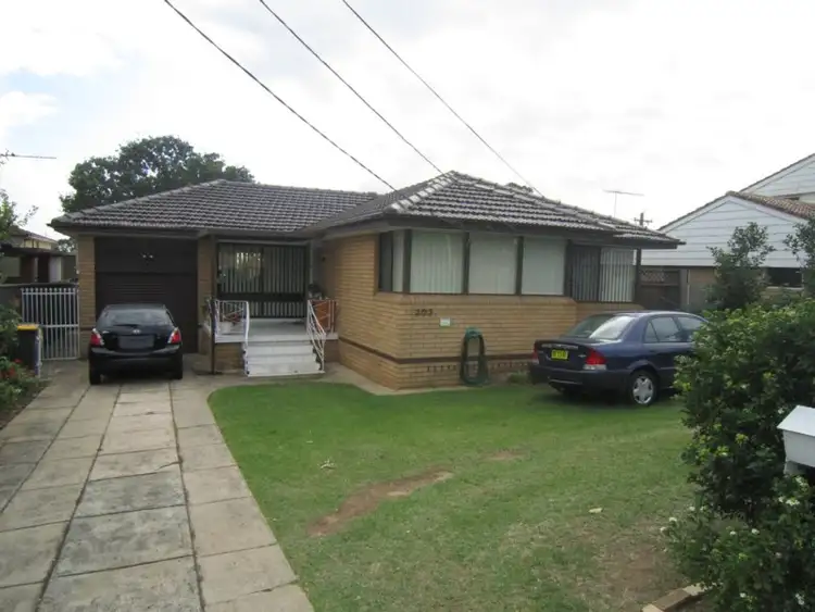 203 Old Prospect Rd, Greystanes NSW 2145