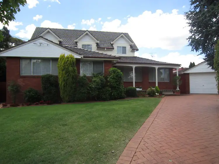 3 Nancy St, Pendle Hill NSW 2145